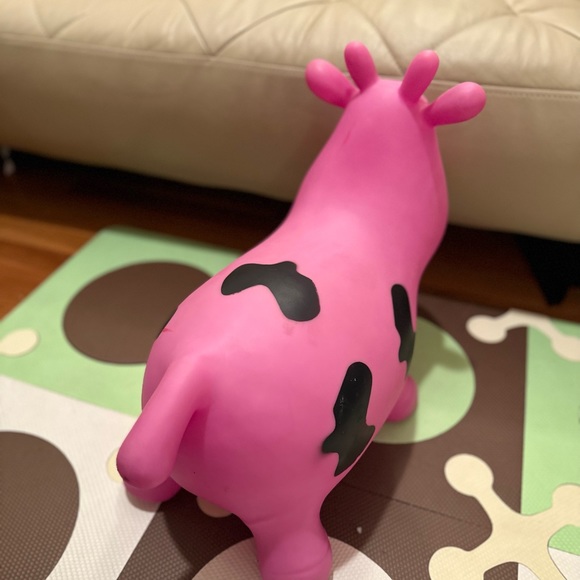 Cow Bouncer Inflatable Space Hopper, Ride-on Bouncy Animal Pink Bouncy Toy - Picture 6 of 7